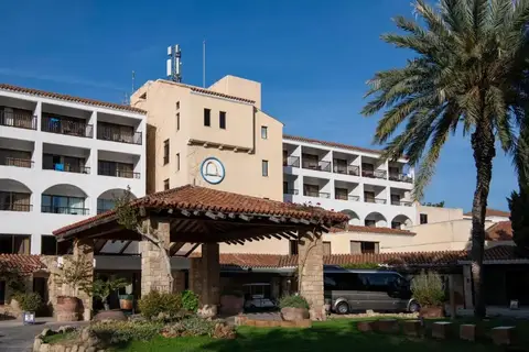 Coral Beach Hotel and Resort — фото 1