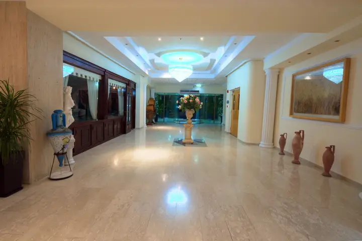 carousel image 5