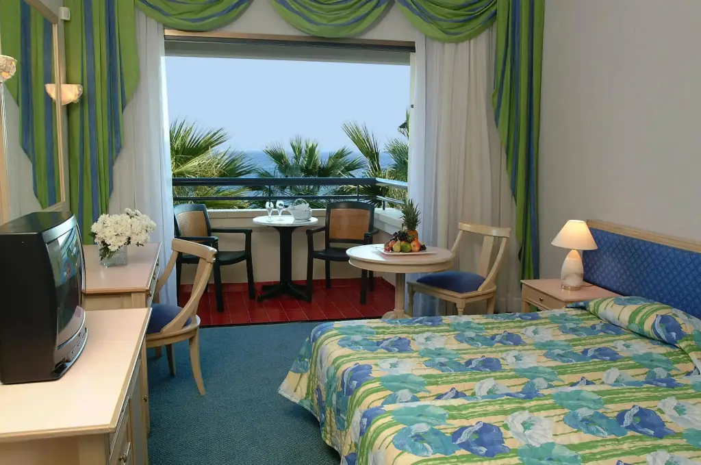 Ларнака: Palm Beach Hotel & Bungalows