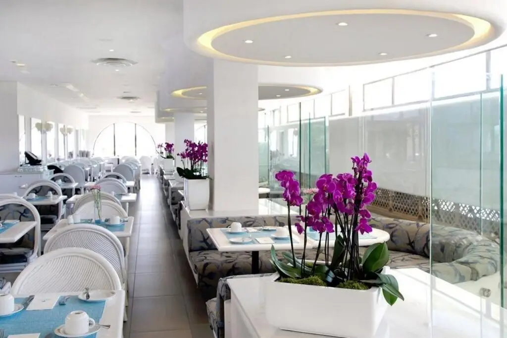 Ларнака: Palm Beach Hotel & Bungalows