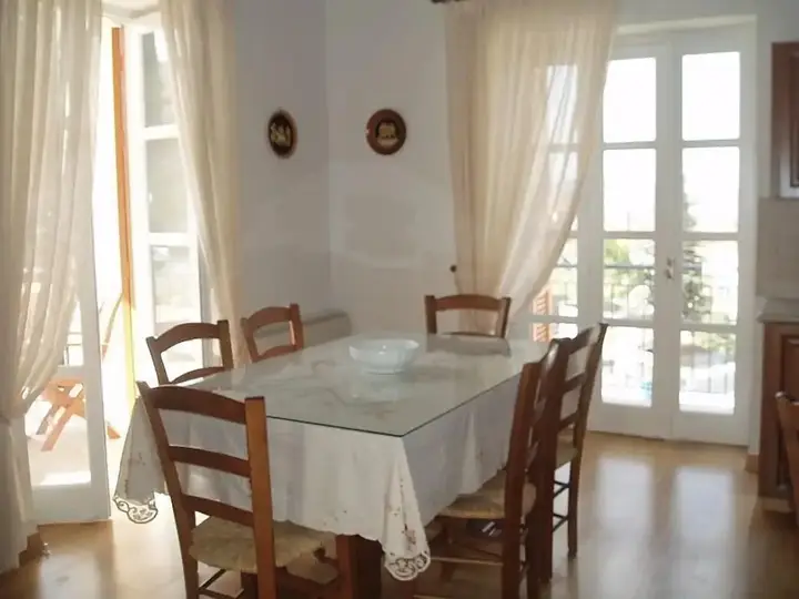 Лекара: Aunt Maria's