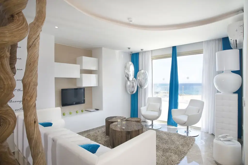 Протарас: Althea Kalamies Luxury Villas By Louis Hotels