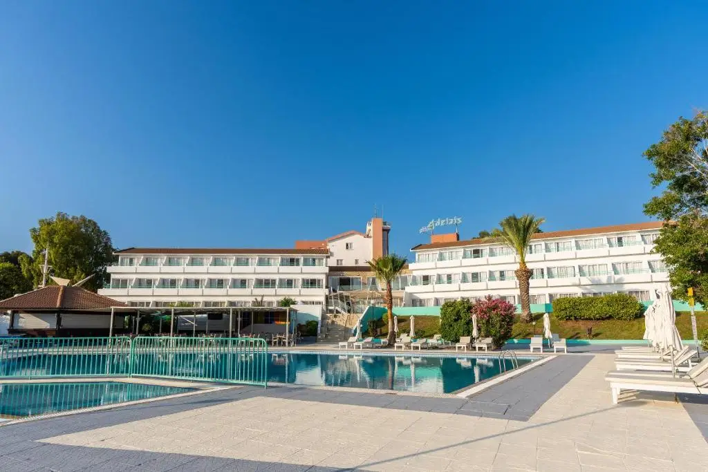 Протарас: Adelais Bay Hotel