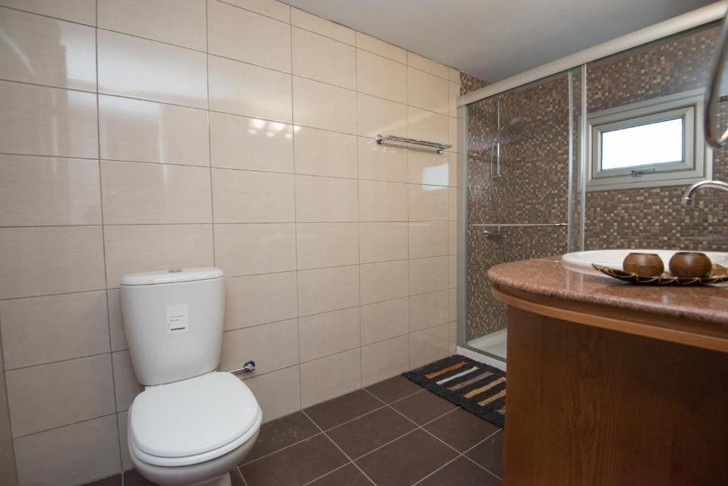Айя-Напа: Makronissos Beach Villas