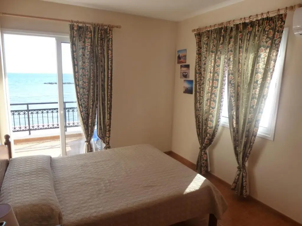 Ларнака: Philippou Beach Villas & Apartments