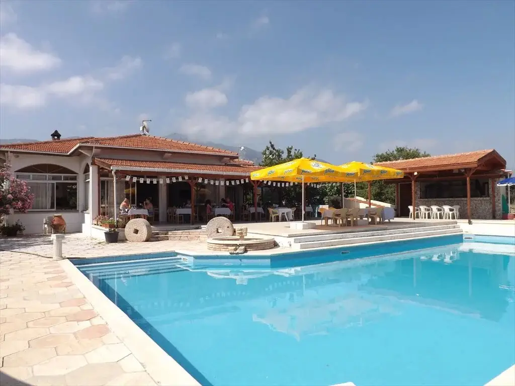 Озанкей: Paradise Holiday Bungalows