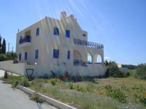 Villa Cynthia — фото 1