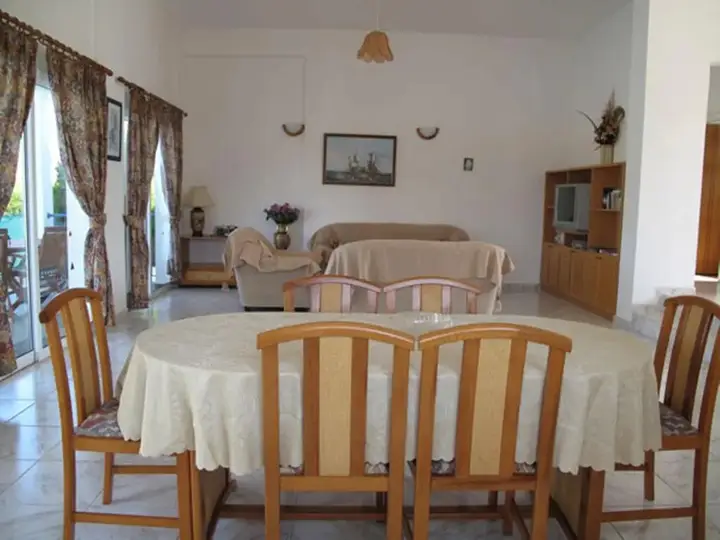 Полис Хрисохус: Chriseleni Latchi Villas