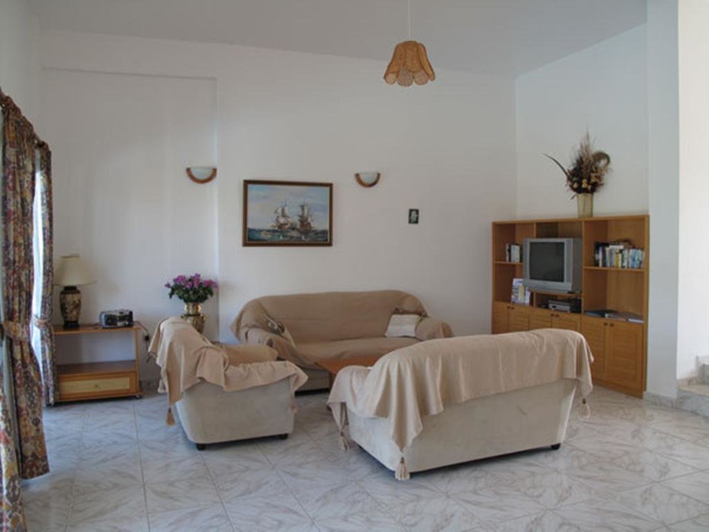 Полис Хрисохус: Chriseleni Latchi Villas