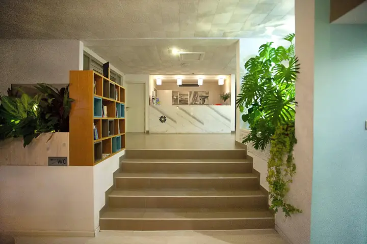 Ларнака: Costantiana Beach Hotel Apartments
