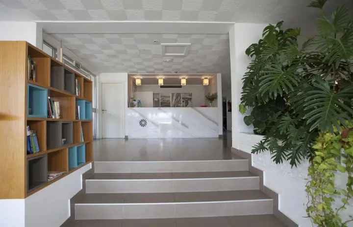 Ларнака: Costantiana Beach Hotel Apartments