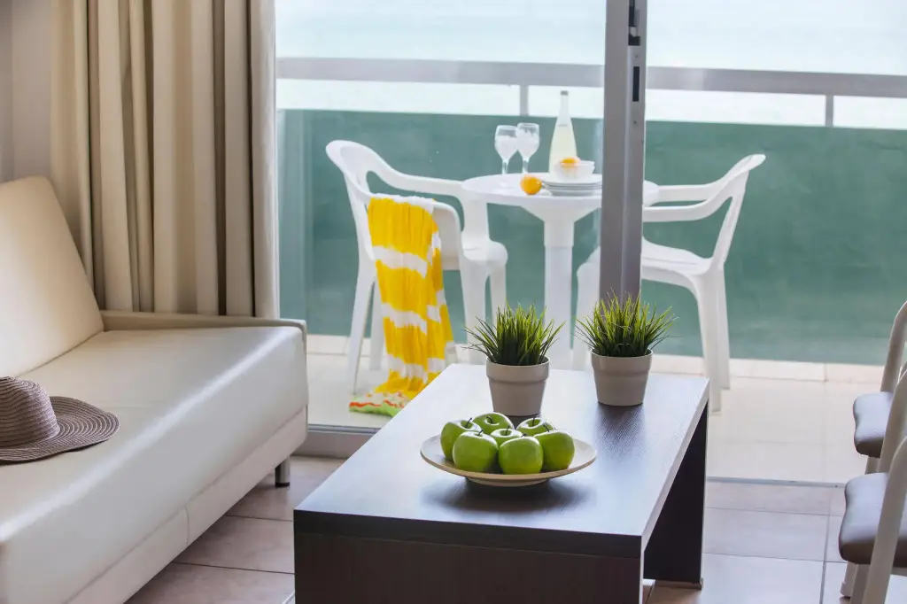 Ларнака: Costantiana Beach Hotel Apartments