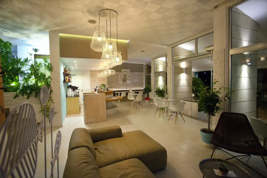 Ларнака: Costantiana Beach Hotel Apartments
