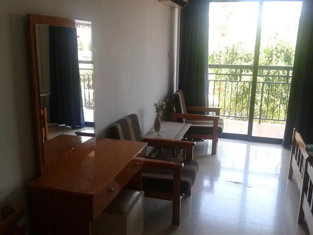 Пафос: Lefki Tree Tourist Apartments