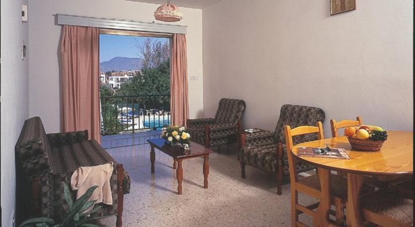 Полис Хрисохус: Elecon Tourist Apartments