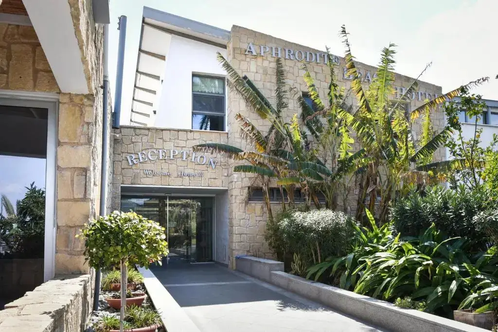 Aphrodite Beach Hotel — фото 1