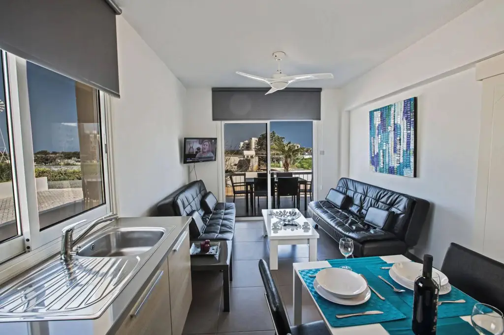 Протарас: Ithaki Apartments