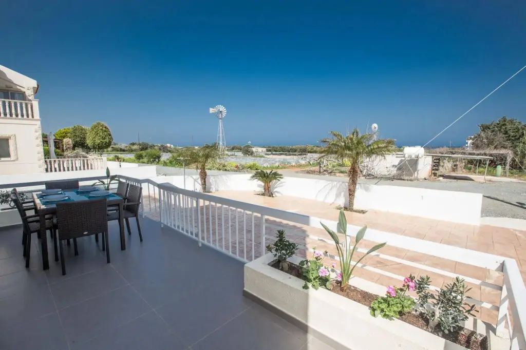Протарас: Ithaki Apartments