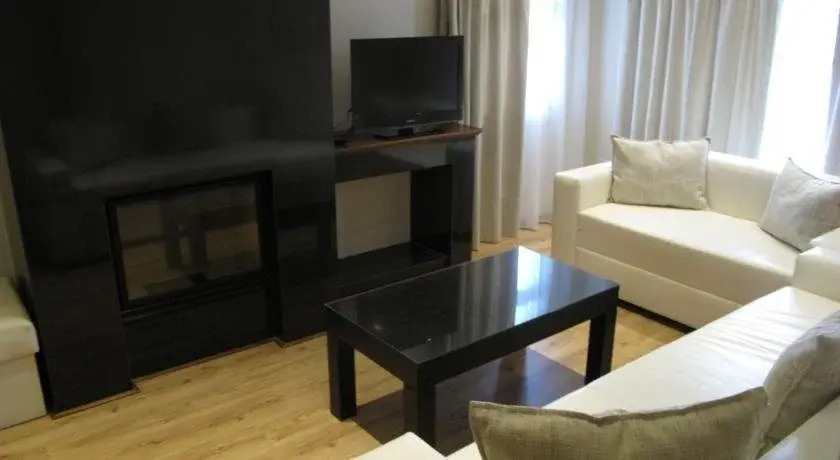 Какопетрия: Platinum Suites