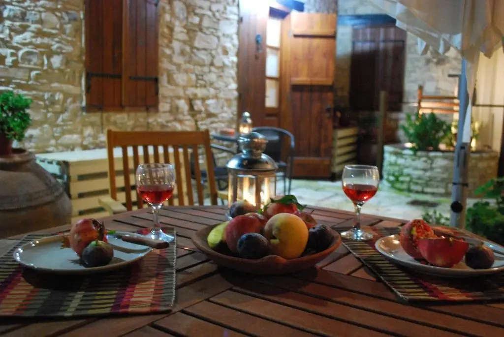 Скарину: Vavla Rustic Retreat