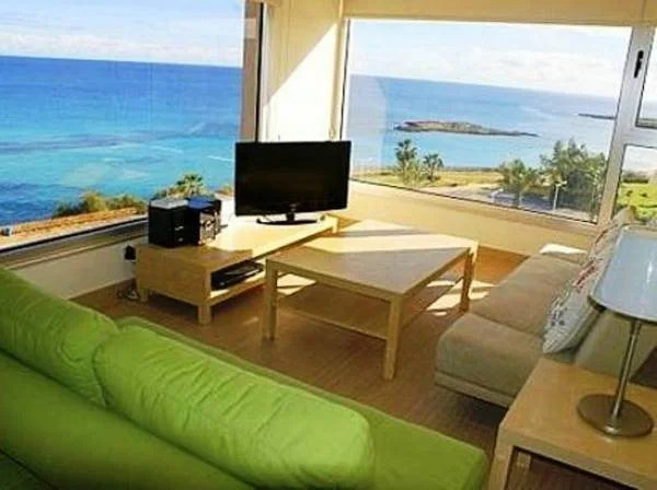 Протарас: Eternity Apartment
