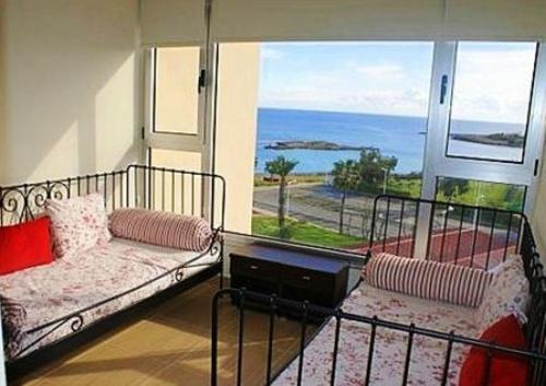 Протарас: Eternity Apartment