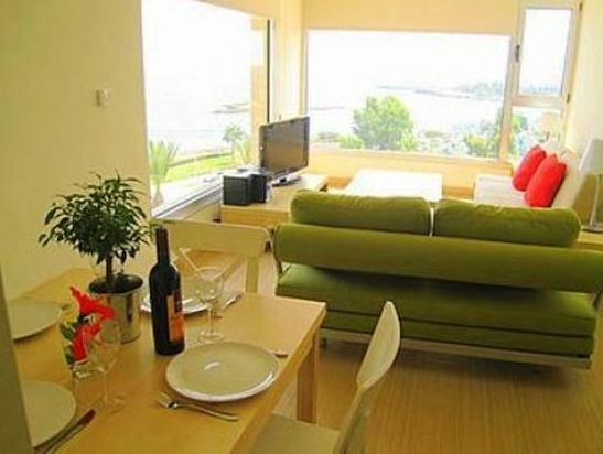 Протарас: Eternity Apartment