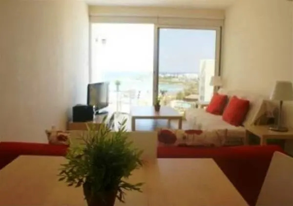 Протарас: Paradise Apartment