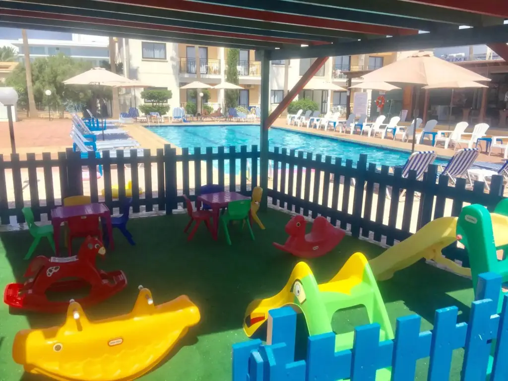 Айя-Напа: Carina Hotel Apartments