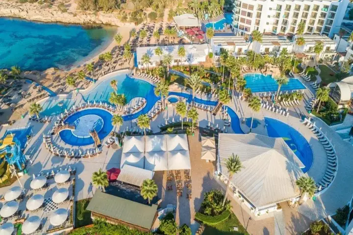 Айя-Напа: Adams Beach Hotel Deluxe Wing - Adults only