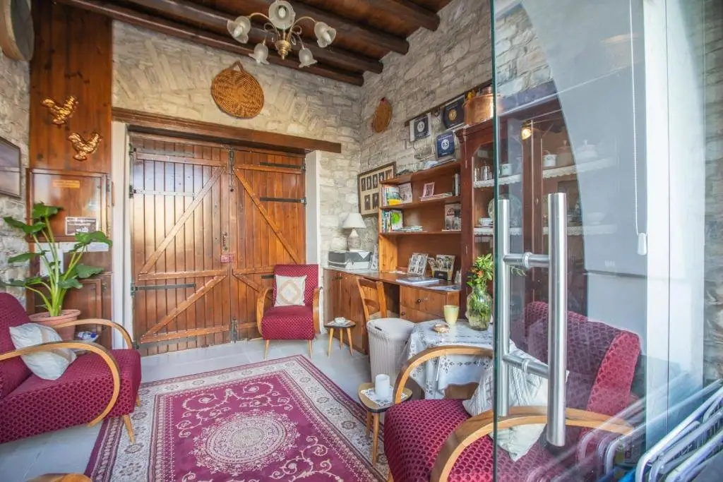 Лекара: Iosiphis Stonebuilt House
