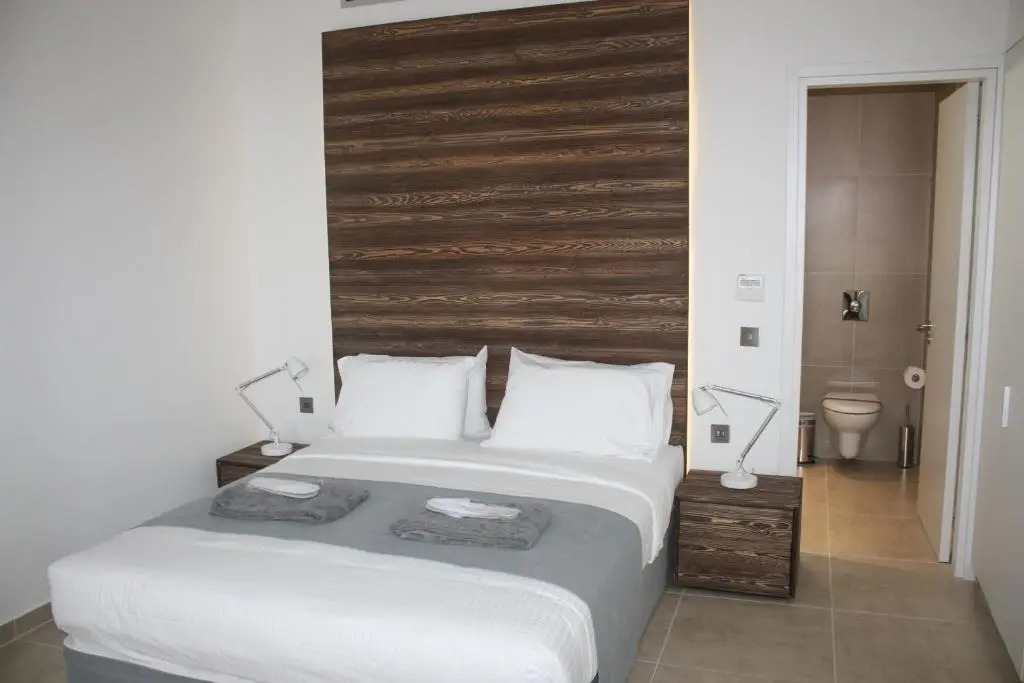 Пафос: Amphora Hotel & Suites