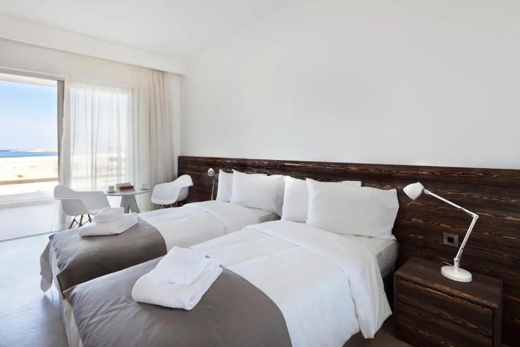 Пафос: Amphora Hotel & Suites
