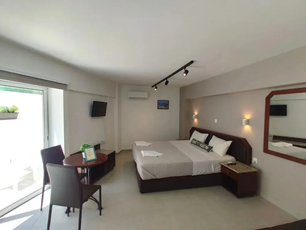 Айя-Напа: Napa City Apartments