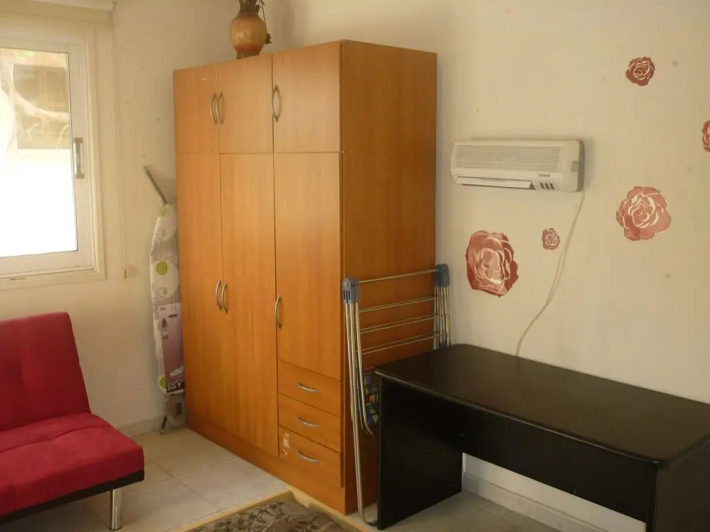 Лация: Latsia Budget Residences