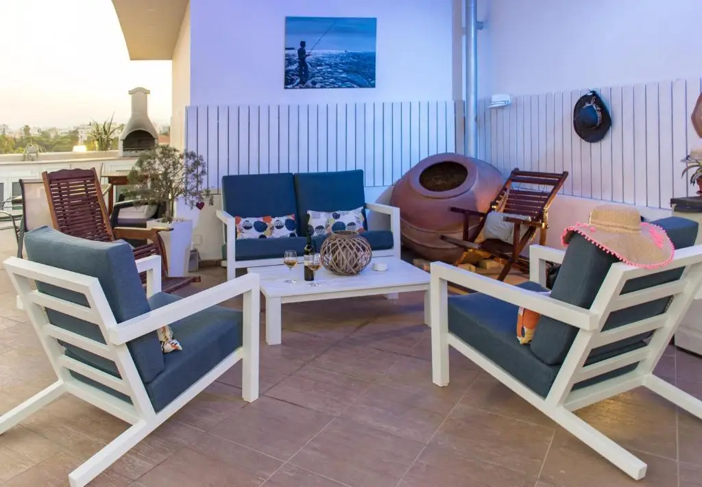 Ларнака: Mesogios House Suites