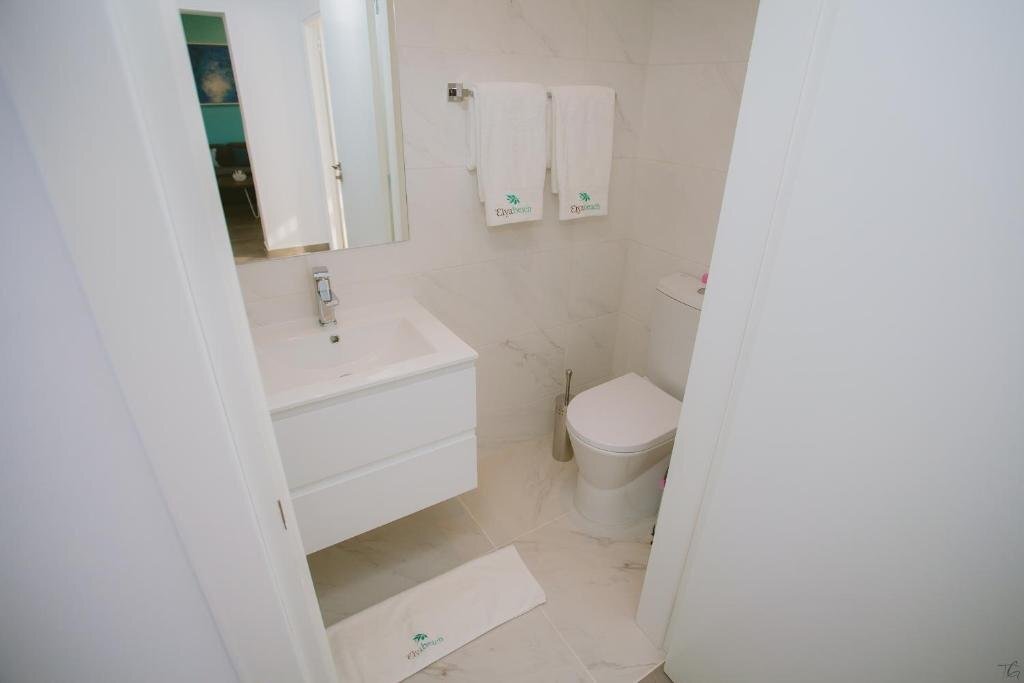 Скарину: Elya Beach Luxury Suites