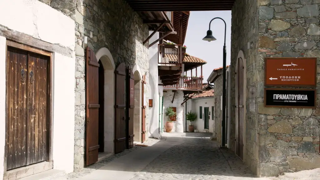 Калопанагиотес: Casale Panayiotis