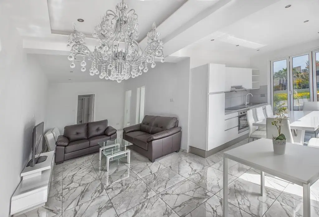 Айя-Напа: Nissi 49 Apartments