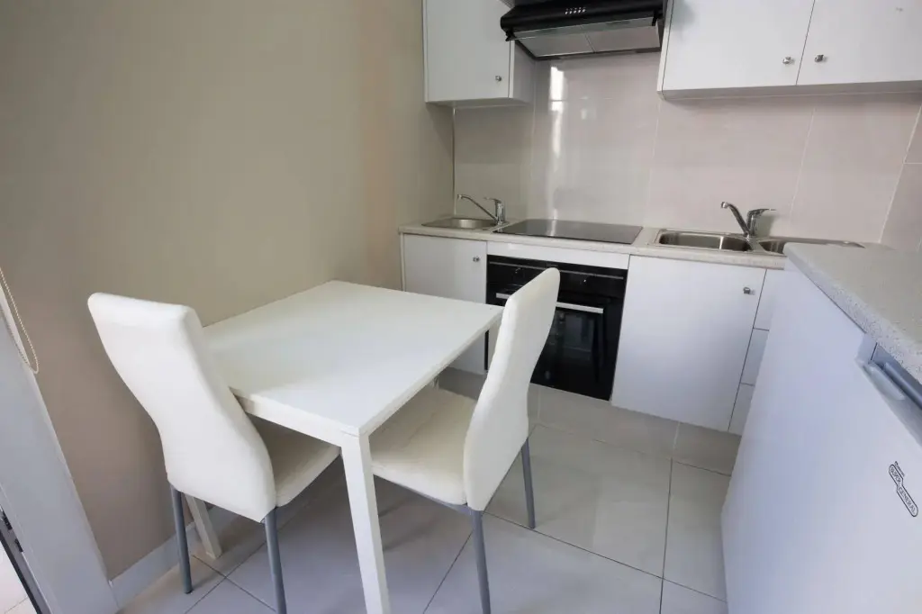 Айя-Напа: Nissi 49 Apartments