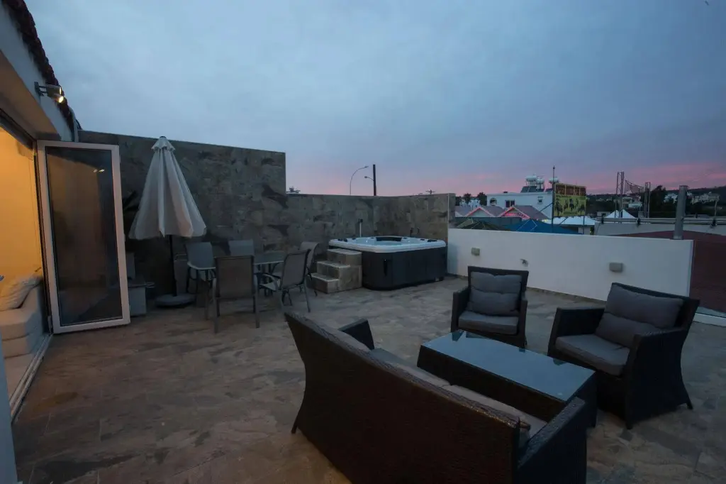 Айя-Напа: Nissi 49 Apartments
