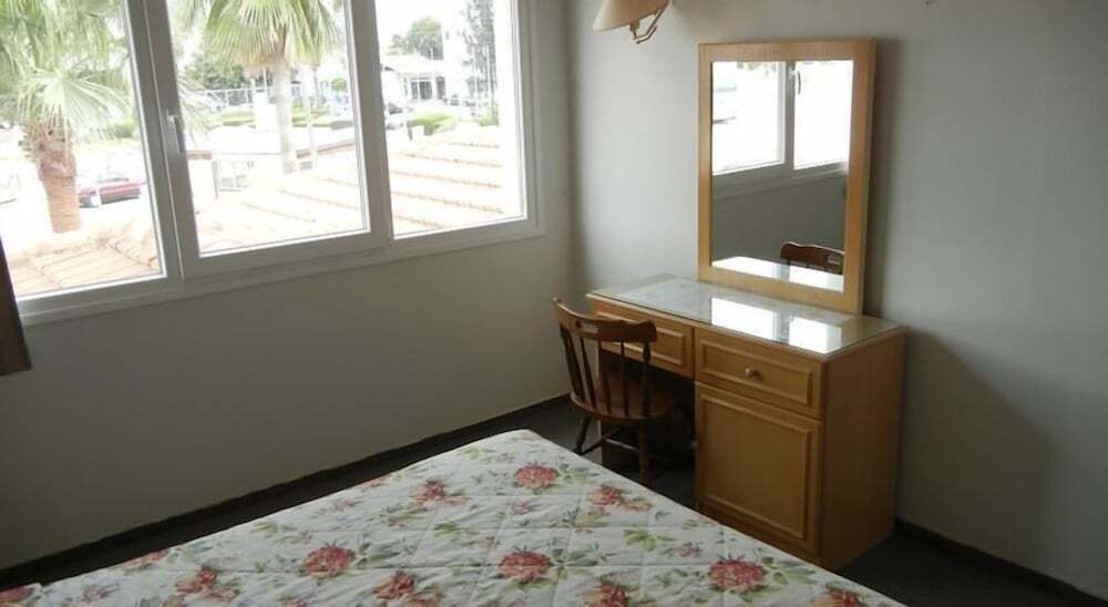 Ларнака: Tsialis Hotel Apartments