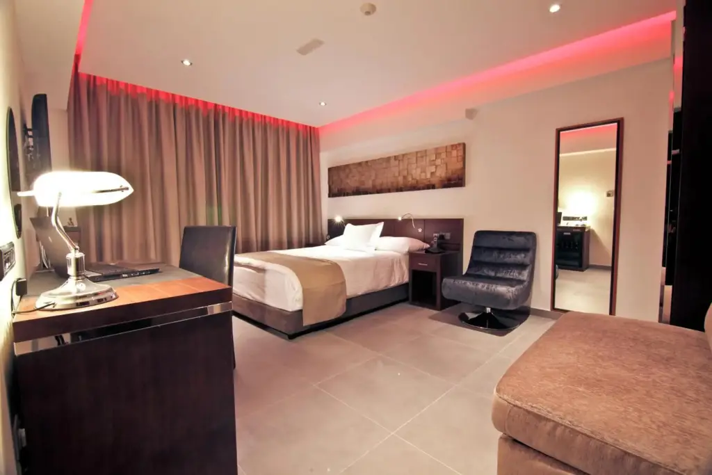 Achilleos City Hotel — фото 1