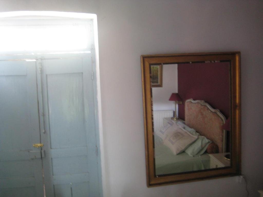 Какопетрия: Cornaro House