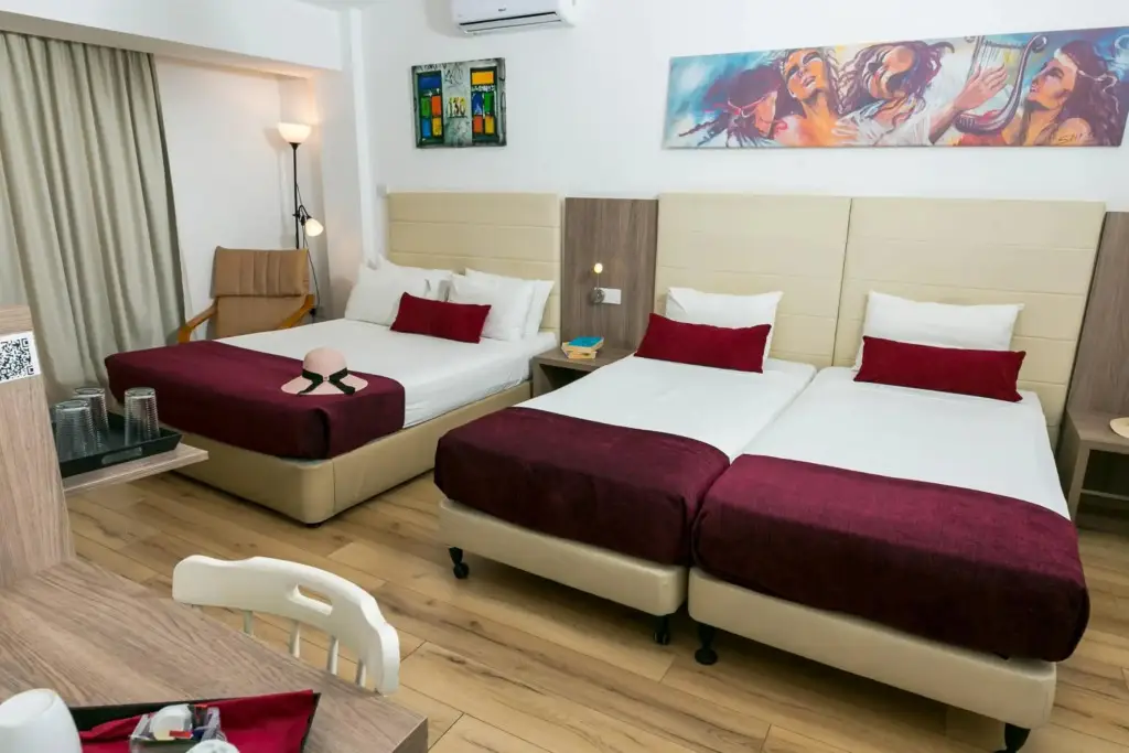 Героскипу: Fitos Inn Guest House