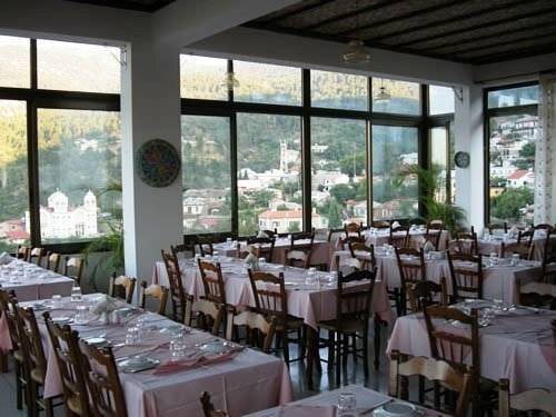 Педулас: Two Flowers Hotel