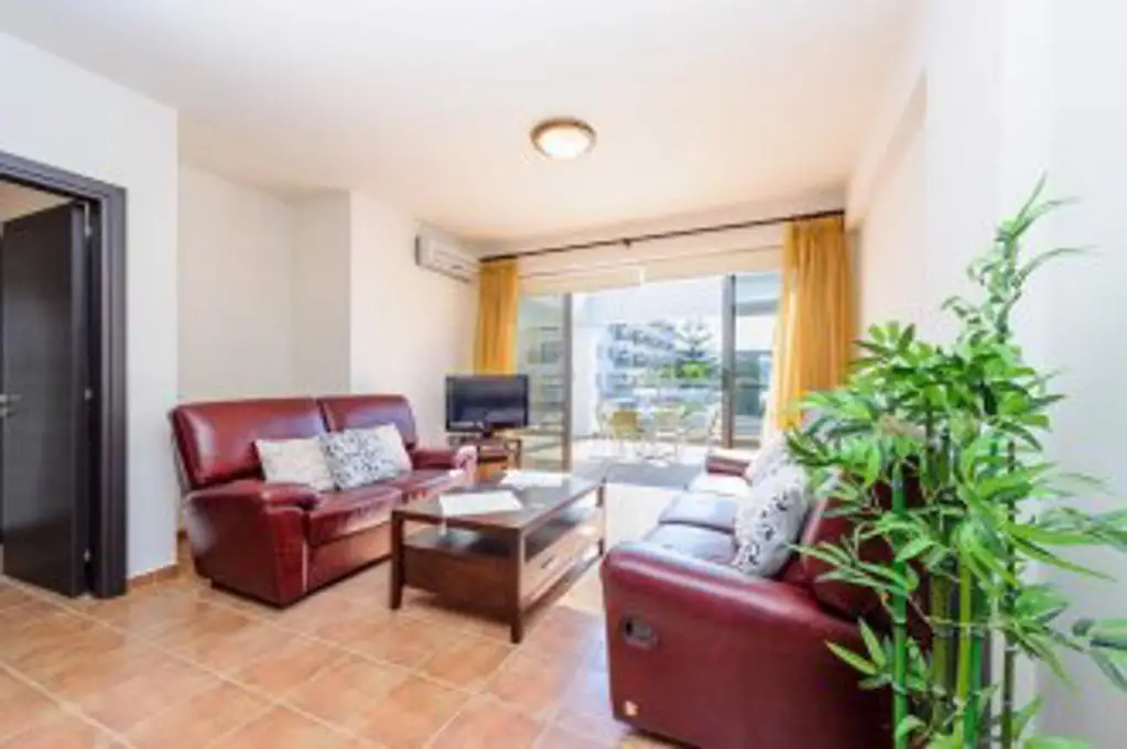 Протарас: Mike & Lenos Tsoukkas Luxury Villas & Apts