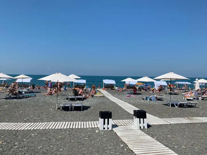 Сочи: Отель Лазурь Курортный