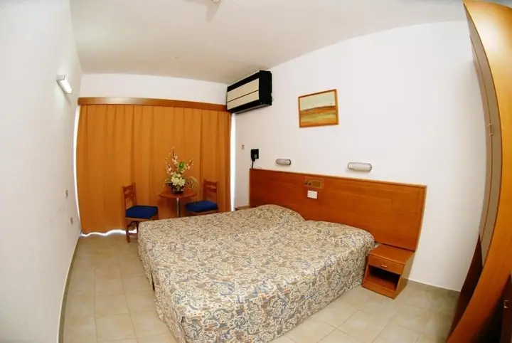 Айя-Напа: Cornelia Hotel