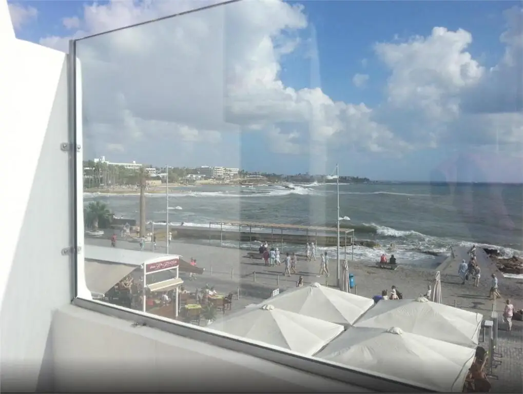 Пафос: Paphinia Sea View Apartments